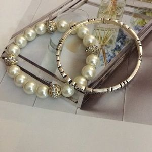 Pearl & silver bracelet set NWT